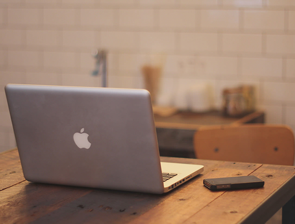 EmeraudeChatBot - Chatbot IA intelligent pour plateformes web et mobiles